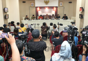 Komisi Pemilihan Umum Menetapkan 9919 bakal calon legislatif Dewan Perwakilan Rakyat